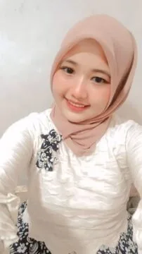 Full Video: wiwik abg hijab cantik pasrah di kosan video bokep indonesia