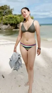 goyangan nikmat pelayan karaoke video bokep cindo – Top Trending